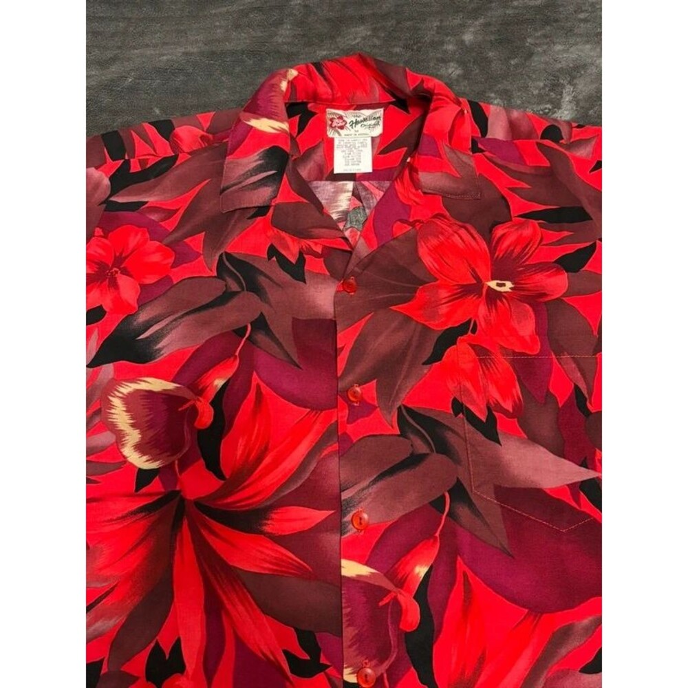 Hilo Hattie Red Hawaiian Shirt Men’s Medium